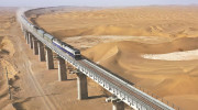 Trung Quốc hoàn thành tuyến đường sắt 2.712km trên sa mạc đầu tiên trên thế giới