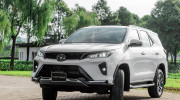 Toyota Fortuner 2022 chính thức ra mắt khách hàng Việt, giá từ 1,01 tỷ VNĐ