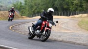 Honda chính thức vén màn mẫu nakedbike CB250 Twister