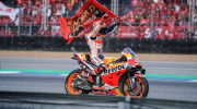 Tay đua Marc Marquez của đội Repsol Honda Team tiếp tục bảo toàn ngôi vị đô địch Giải MotoGP