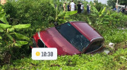 Hưng Yên: VinFast Lux SA2.0 lao thẳng xuống ao vì tránh xe máy đi ngược chiều