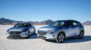 Hyundai vén màn cặp xe concept Nexo và Sonata Hybrid vừa lập kỷ lục tốc độ mặt đất mới