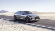 Jaguar I-Pace Black Edition ra mắt: Tinh chỉnh ngoại hình, nâng cấp trang bị