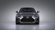 Lexus IS sắp có trang bị chiến lược mang tên V8