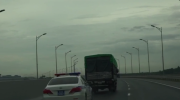 Phạt 5 triệu đồng 2 lái xe không nhường đường cho xe ưu tiên trên cao tốc Hà Nội - Hải Phòng