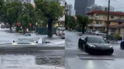 [VIDEO] Siêu xe thể thao Chevrolet Corvette lội qua đường ngập nước như “tàu ngầm”
