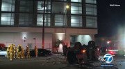 Mercedes-AMG G-Class rơi từ tầng ba bãi đỗ xe xuống đường, lái xe bị thương nhẹ