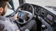 Mercedes-Benz sẽ tích hợp công nghệ kết nối điện thoại thông minh cho những chiếc xe tải