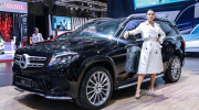 Dàn xế khủng và dàn mẫu cực chất của Mercedes-Benz Việt Nam tại VMS 2018