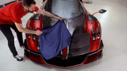 [VIDEO] Quá trình rửa xe Pagani Huayra Roadster trị giá 4,5 triệu USD