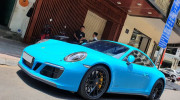 Bắt gặp hàng hiếm Porsche 911 Carrera GTS khoe dáng dưới nắng Sài thành