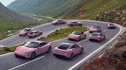Khi các cung đường tràn ngập những chiếc Porsche Taycan màu hồng
