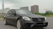 Sài Gòn: Mercedes-Benz S400 thể thao hơn với ngoại thất đen nhám và bodykit S63 AMG