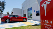 Tesla chi hàng chục triệu USD mua lại công ty chuyên về sạc không dây