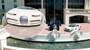 Chuyển xe vào dinh cơ mới, tỷ phú Manny Khoshbin vô ý làm xước sơn chiếc Bugatti Chiron Hermes Edition