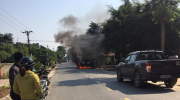 Quảng Bình: Ford Ranger bất ngờ bốc cháy dữ dội khi đang lưu thông trên đường