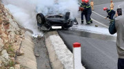Quảng Ninh: Ô tô Mazda3 đâm vào vách núi bốc cháy ngùn ngụt, một người tử vong