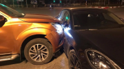 Hà Nội: Bán tải Nissan Navara tông trúng xế sang Porsche Panamera ngay giữa ngã tư đường