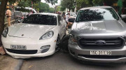 Hải Phòng: Xe bán tải Ford Ranger gãy trục sau khi tông phải xế sang Porsche Panamera