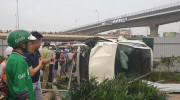 Hà Nội: Nữ tài xế lái xe Mercedes-Benz gây tai nạn nghiêm trọng tại khu vực Mai Dịch