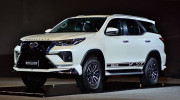 Bản độ chính hãng Toyota Fortuner Modellista ra mắt Thái Lan với diện mạo cao cấp hơn