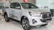 Cận cảnh Toyota Hilux L-Edition 2.4L AT 4×4 mới tại Malaysia