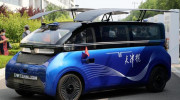 Trung Quốc giới thiệu chiếc xe tự hành sử dụng pin năng lượng mặt trời đầu tiên trên thế giới