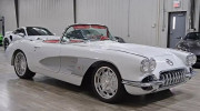 Xế cổ Chevrolet Corvette 1958 độ động cơ được rao bán hơn 13 tỷ VNĐ