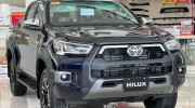Toyota Hilux 2024 bắt đầu được đại lý Việt nhận cọc, giá khởi điểm từ 700 triệu đồng