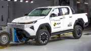 Toyota Hilux 2026 đạt điểm an toàn tuyệt đối với chứng nhận 5 sao ANCAP