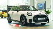 Mini Cooper John Cooper Works 3 cửa ra mắt Việt Nam: Giá 2,529 tỷ