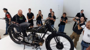 Moto Guzzi khánh thành đại bản doanh mới tại Ý: Công trình kiến trúc độc đáo, thu hút hàng ngàn tín đồ mê xe