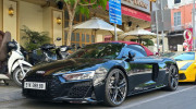 Chiêm ngưỡng Audi R8 V10 Spyder đeo biển 