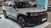 Hyundai Santa Fe 2024 lộ ảnh thực tế: Đuôi xe được thiết kế đơn điệu, gây tranh cãi