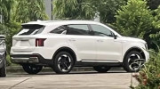 Kia Sorento 2025 lộ diện không che tại Việt Nam: Sẵn sàng ra mắt trong tháng 7?