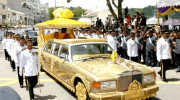 Quốc vương Brunei có bộ sưu tập xe khổng lồ, từng đạt kỷ lục sở hữu nhiều xe nhất thế giới