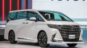 Quá tải đơn hàng, khách mua Toyota Alphard 2024 phải đợi 2 năm mới được nhận xe