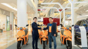 Ahamove mua 200 xe VinFast để triển khai dịch cho thuê xe máy điện đầu tiên tại Việt Nam