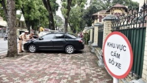 Mới: Dừng, đỗ xe sai quy định gây tai nạn bị phạt tới 22 triệu đồng