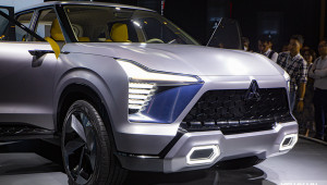 Cận cảnh Mitsubishi XFC Concept, SUV thể thao tiện nghi, hiện đại