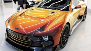 Aston Martin Valour sở hữu màu sơn hàng thửa hơn 3,6 tỷ VNĐ