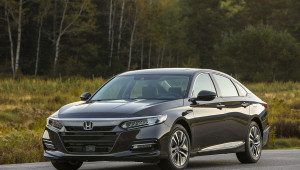 Honda Accord Hybrid 2020 tiêu thụ nhiên liệu chỉ 4,9 lít / 100km, giá từ 614 triệu VNĐ