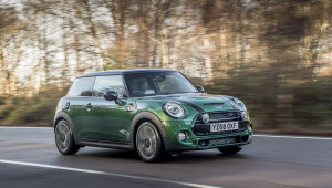 MINI Cooper S 60 Years Edition ra mắt tại Anh Quốc, chỉ có 500 chiếc