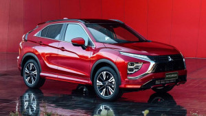 Mitsubishi Eclipse Cross 2022 sở hữu thiết kế trẻ trung, 