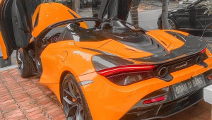 Đại gia miền nam tậu McLaren 720S Spider và loạt đồ hiệu khủng tặng vợ: Chuẩn tuýp soái ca của chị em