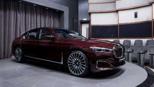 Sedan hạng sang BMW 750Li 2020 bất ngờ xuất hiện với nội thất “gây choáng”