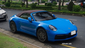 Sài Gòn: Porsche 911 Carrera Cabriolet màu xanh dương về chung nhà với Bentley Mulsanne hàng hiếm