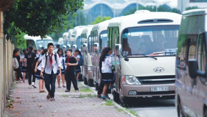 Hà Nội: Hàng chục xe đưa đón học sinh vi phạm bị xử phạt