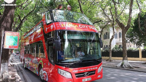 Buýt hai tầng City tour được chạy thêm qua nhiều tuyến phố cổ