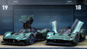 Aston Martin Valkyrie V12 Spider 2022 là siêu xe mui trần nhanh nhất trong lịch sử thương hiệu